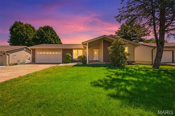 2207 Bentley Manor DR,  Fenton,  MO 63026