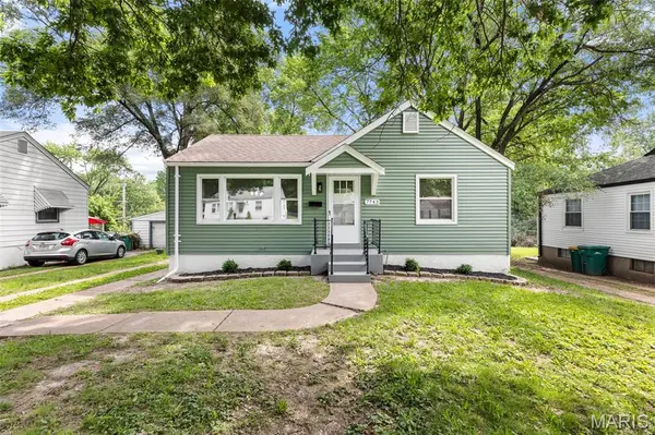 7743 Monroe DR, Hanley Hills, MO 63133
