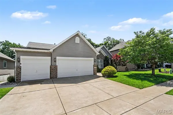 1258 Spring Lilly DR, High Ridge, MO 63049
