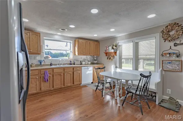 9672 Crane DR, Bucyrus, MO 65444