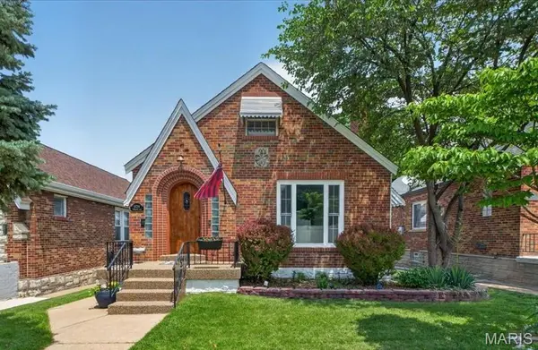 5729 Tholozan AVE, St Louis, MO 63109