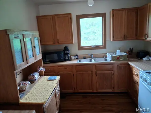 406 Chadrick DR, Desloge, MO 63010