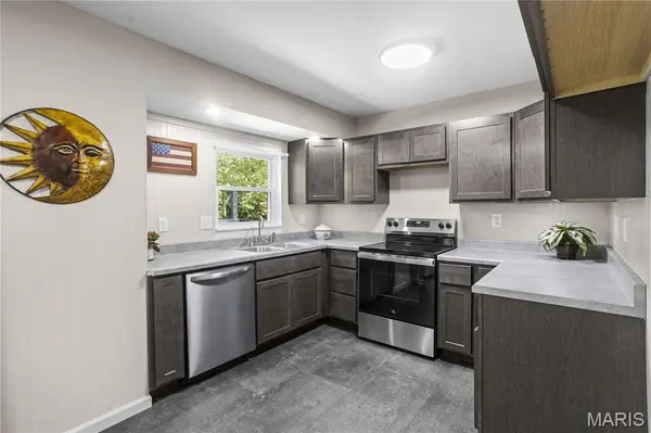 23 Juanita DR, Hillsboro, MO 63050