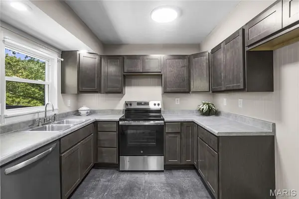 23 Juanita DR, Hillsboro, MO 63050