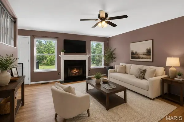 7536 Shaftesbury AVE, University City, MO 63130