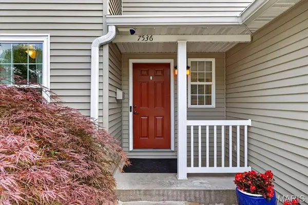 7536 Shaftesbury AVE, University City, MO 63130