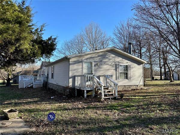 20754 Emerald RD, Carlyle, IL 62231