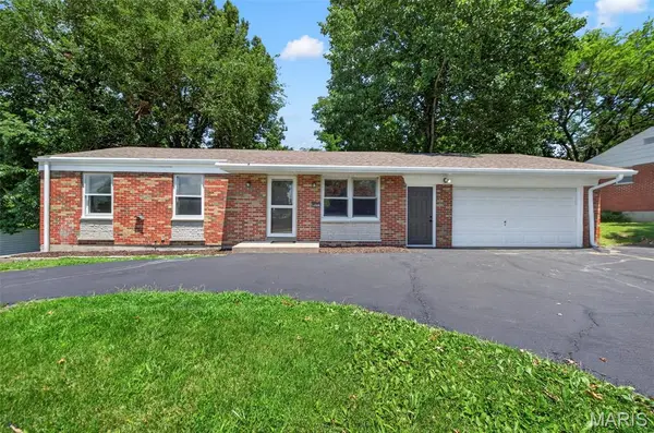 11924 Majella DR,  Bridgeton,  MO 63044