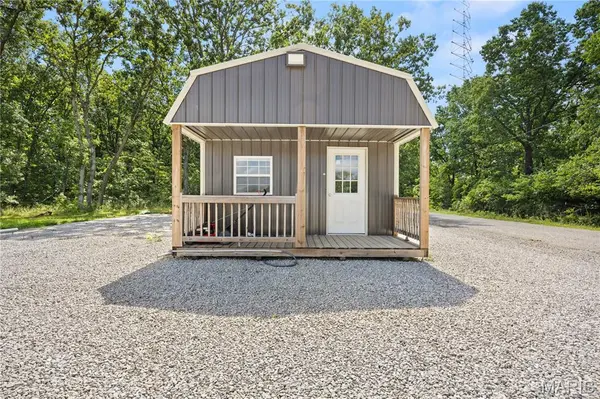 13227 Montana RD, Gravois Mills, MO 65037