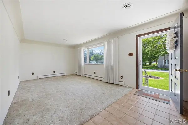 391 E Wilson ST, Beckemeyer, IL 62219