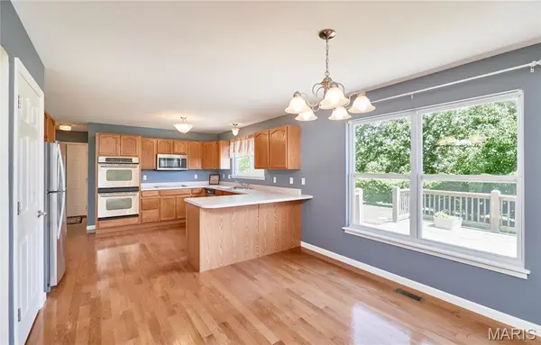 27807 Pike 338, Middletown, MO 63359