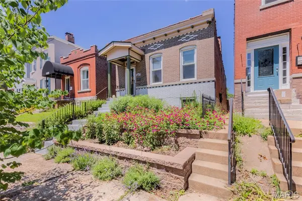4147 Wyoming ST, St Louis, MO 63116