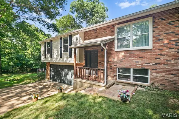 3310 Lynch RD, Pacific, MO 63069