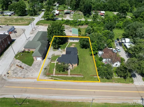 103 N Main ST, Auxvasse, MO 65231