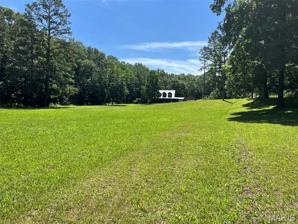 714 CR 584, Piedmont, MO 63957