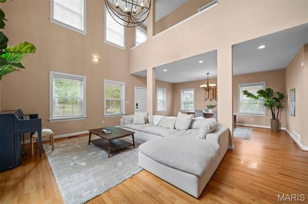 5972 Cates AVE, St Louis, MO 63112
