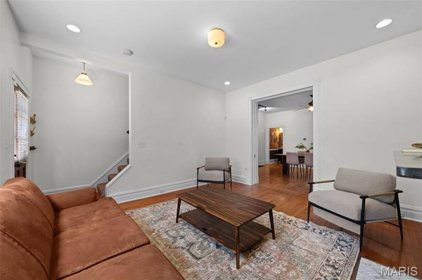 4451 Gibson AVE, St Louis, MO 63110