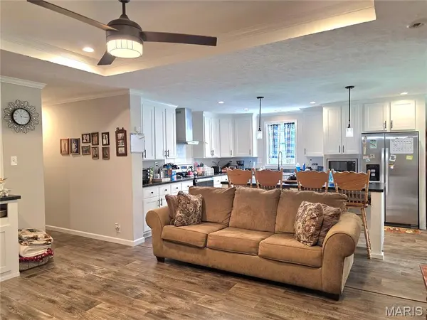 20245 Friendship DR, Raymondville, MO 65555