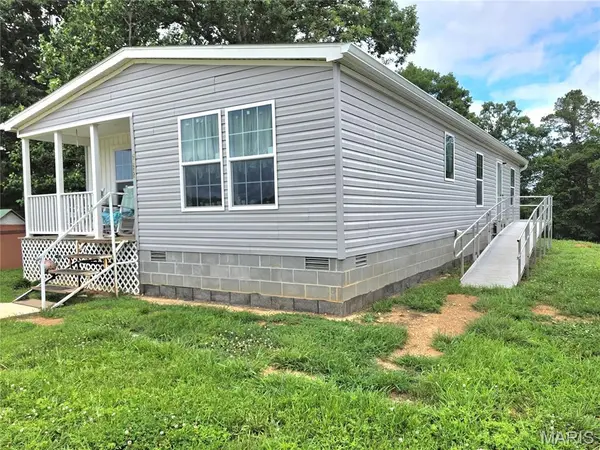 20245 Friendship DR, Raymondville, MO 65555