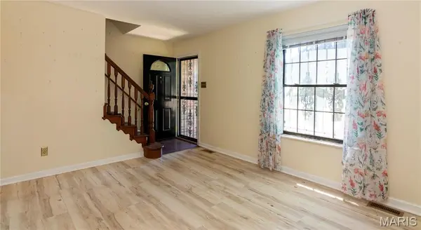 6941 Wise AVE, St Louis, MO 63139