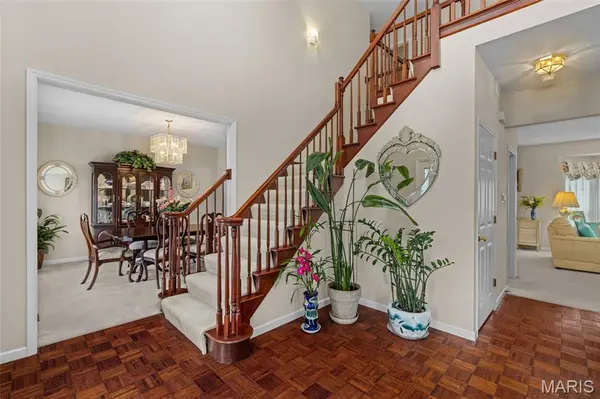 403 Arbor Glen DR, Ballwin, MO 63021