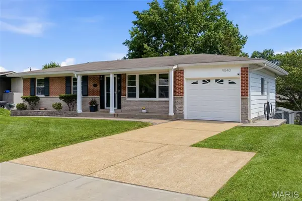 9540 Caravan DR, Sappington, MO 63126