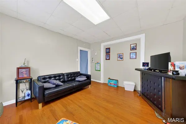 4703 Labadie AVE, St Louis, MO 63115