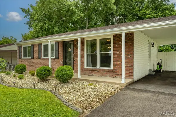 3039 Charmbrook LN, Allenton, MO 63043