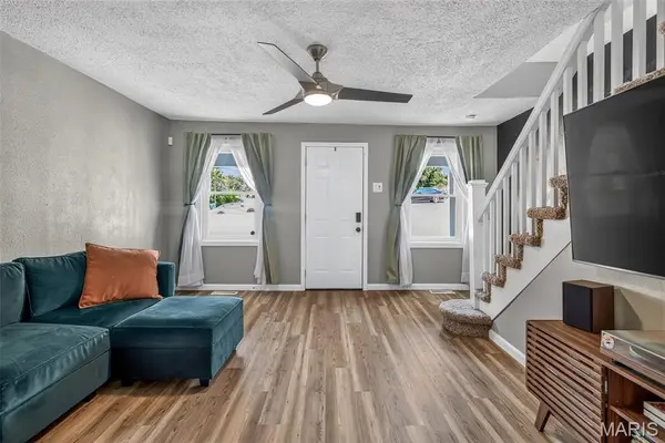 406 N Mill ST, Festus, MO 63028