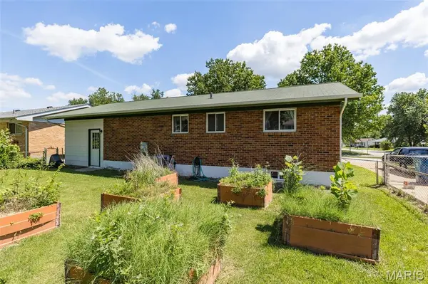 3344 Bayshore Pkwy, Arnold, MO 63010