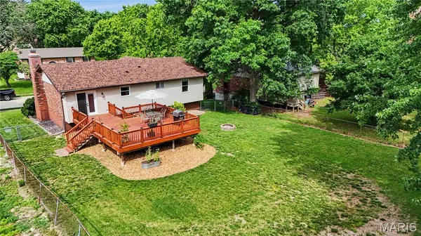 1564 Park Ridge LN, Arnold, MO 63010
