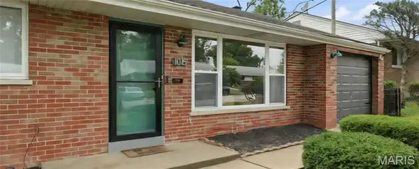 1015 Chartres AVE, University City, MO 63132