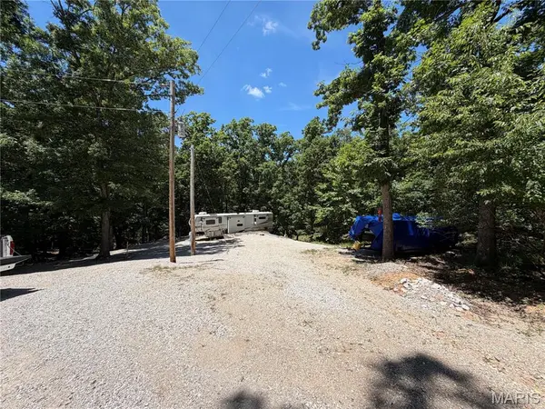 5121 Dipper LN, Perryville, MO 63775