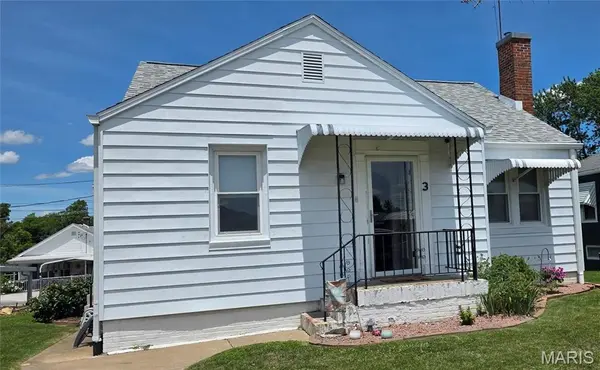 3 Washington BLVD, Chester, IL 62233