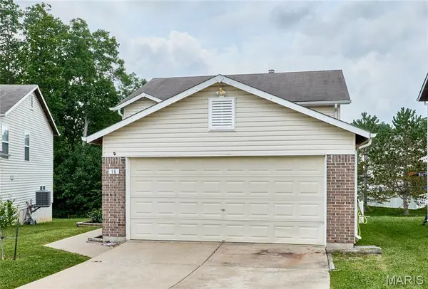 16 Ramblewood CT, Wentzville, MO 63385