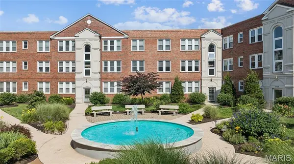 7743 Kingsbury BLVD #21, Clayton, MO 63105