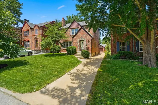 7723 Cornell AVE, University City, MO 63130