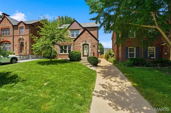 7723 Cornell AVE, University City, MO 63130