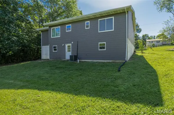 1100 S 5th ST, De Soto, MO 63020