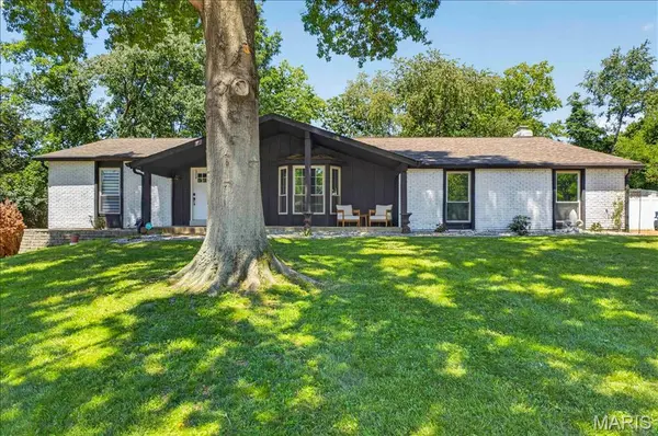 320 Quails Hill CT, Ellisville, MO 63011