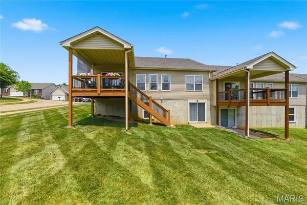 12 Parkville LN, Festus, MO 63028