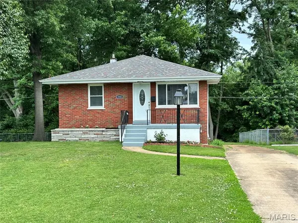 3951 E Dallas CT, Unincorporated, MO 63125