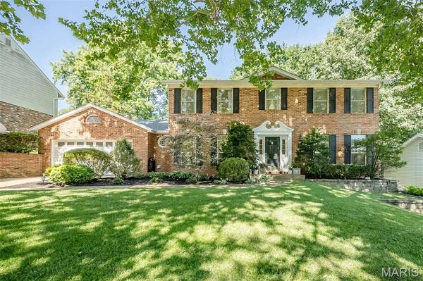 173 Hickory Tree CT, Ballwin, MO 63011
