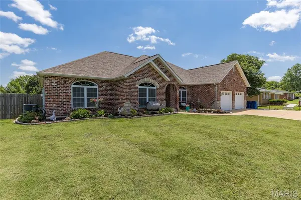 6102 Old State RD, Imperial, MO 63052