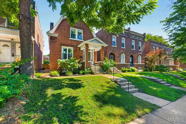 4211 Hartford ST, St Louis, MO 63116