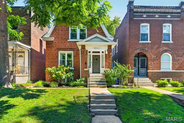4211 Hartford ST, St Louis, MO 63116