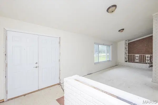 4540 Butler Hill RD, St Louis, MO 63128