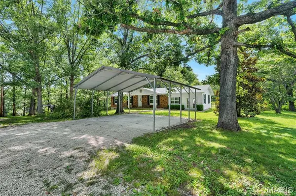 221 Katherine LN, St Clair, MO 63077