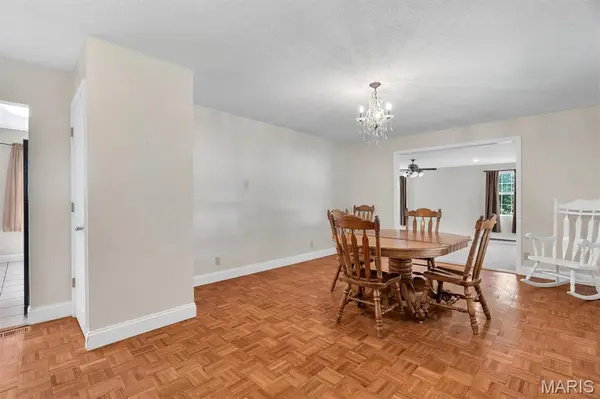 221 Katherine LN, St Clair, MO 63077