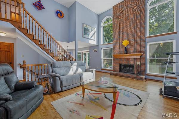 301 Arlington Glen CT, Fenton, MO 63026